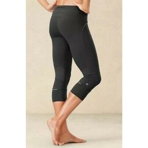 Athleta Relay Reflective Capri Crop